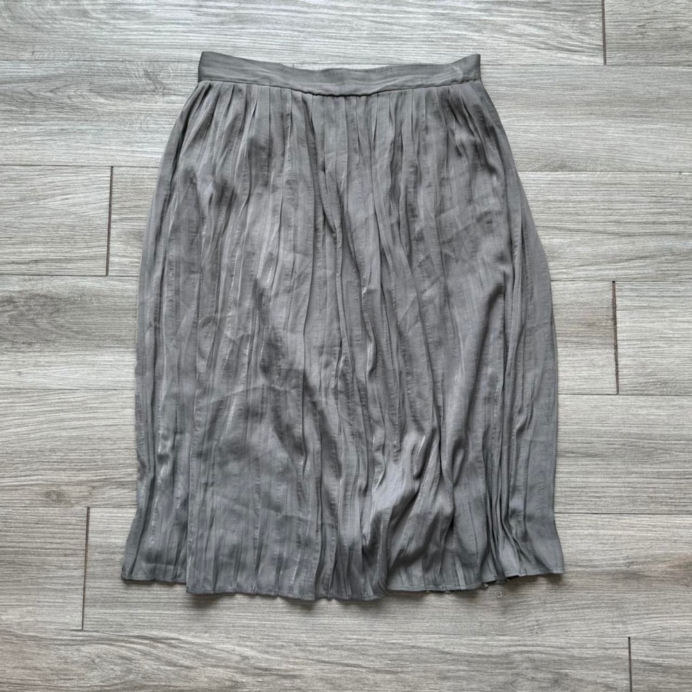 Banana Republic Pleated Green Midi Skirt